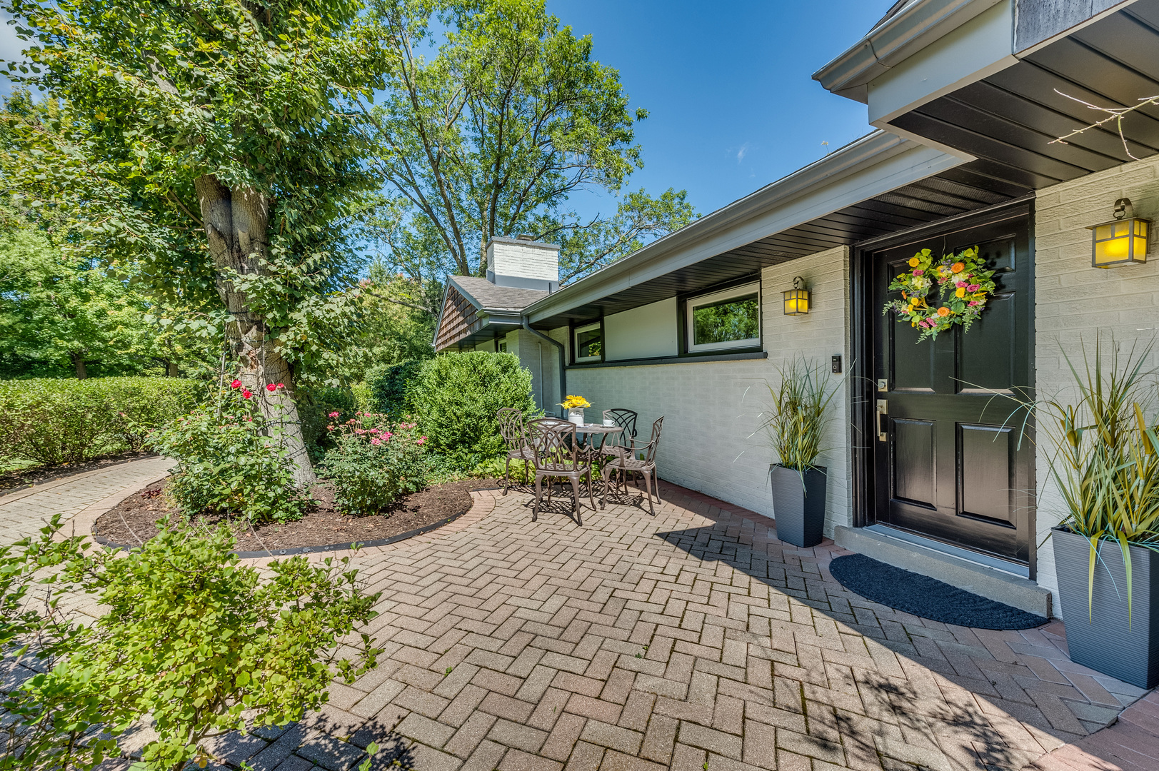 2135 Stirling Road Bannockburn, IL 60015 - Photo 7 of 45 Gallery Image 7