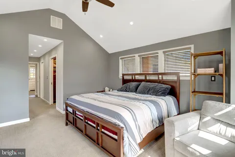 $870,000 | 5911 Bond Court, Alexandria, VA 22315