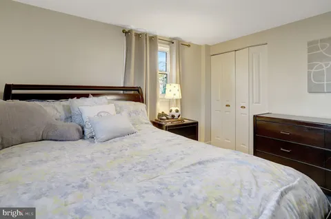 $870,000 | 5911 Bond Court, Alexandria, VA 22315