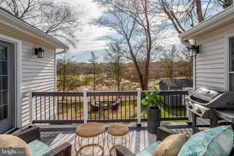 $870,000 | 5911 Bond Court, Alexandria, VA 22315