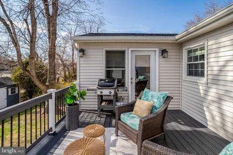 $870,000 | 5911 Bond Court, Alexandria, VA 22315