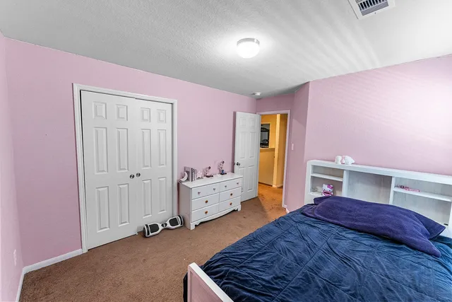 $270,000 | 11023 Tall Hill Circle, Houston, TX 77044