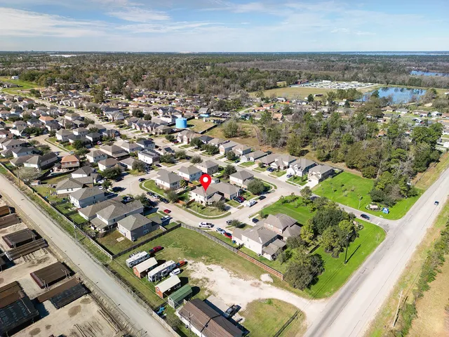 $270,000 | 11023 Tall Hill Circle, Houston, TX 77044