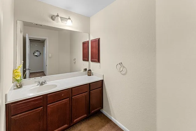 $270,000 | 11023 Tall Hill Circle, Houston, TX 77044