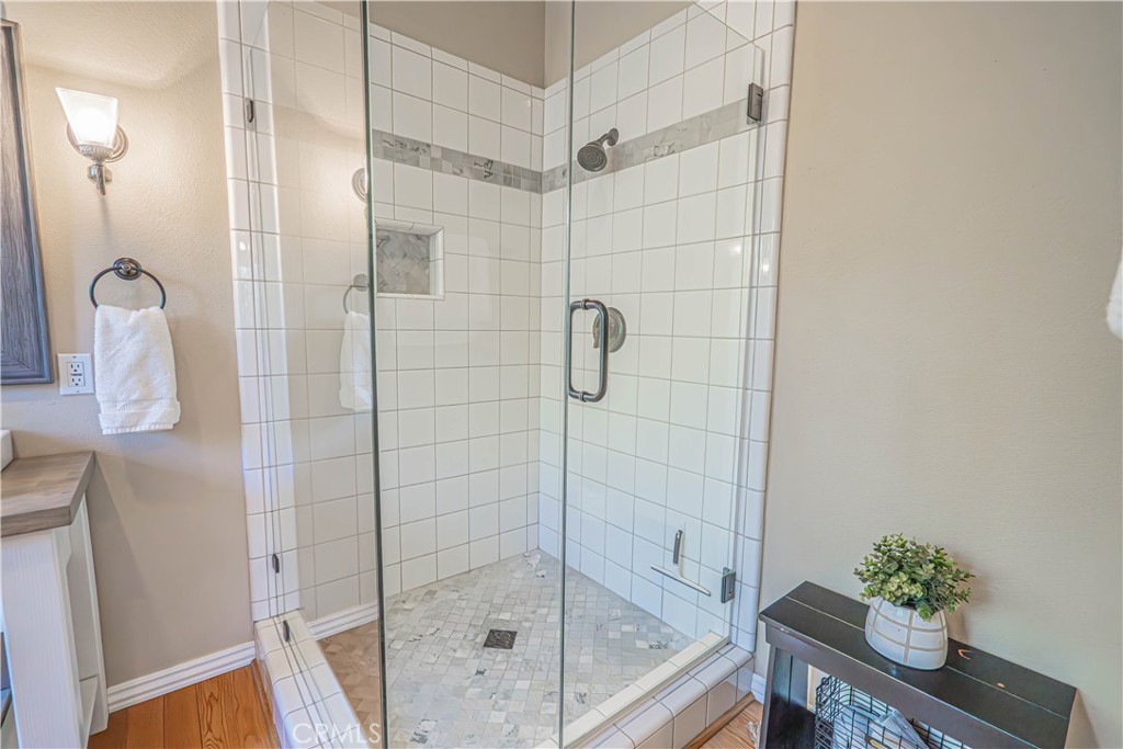 11340 Morgan Road Agua Dulce, CA 91390 - Photo 39 of 60 Primary shower