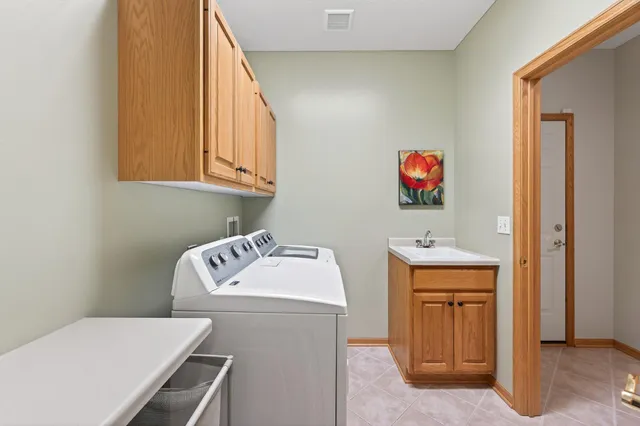 $404,900 | 8821 Preserve Place, Savage, MN 55378