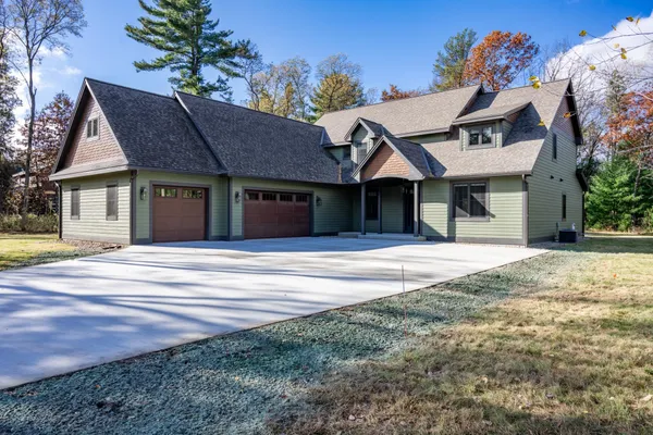 $1,399,900 | N7825 North Cherokee, New Lisbon, WI 53950