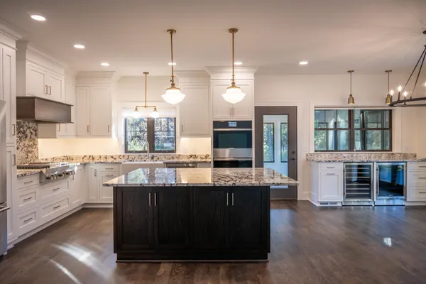 $1,399,900 | N7825 North Cherokee, New Lisbon, WI 53950