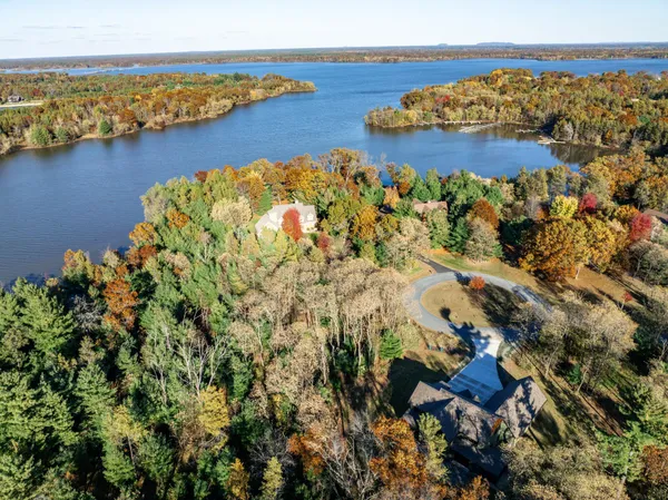 $1,399,900 | N7825 North Cherokee, New Lisbon, WI 53950