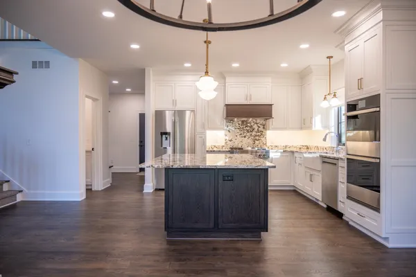 $1,399,900 | N7825 North Cherokee, New Lisbon, WI 53950