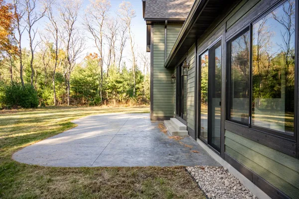 $1,399,900 | N7825 North Cherokee, New Lisbon, WI 53950