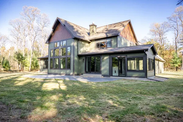 $1,399,900 | N7825 North Cherokee, New Lisbon, WI 53950