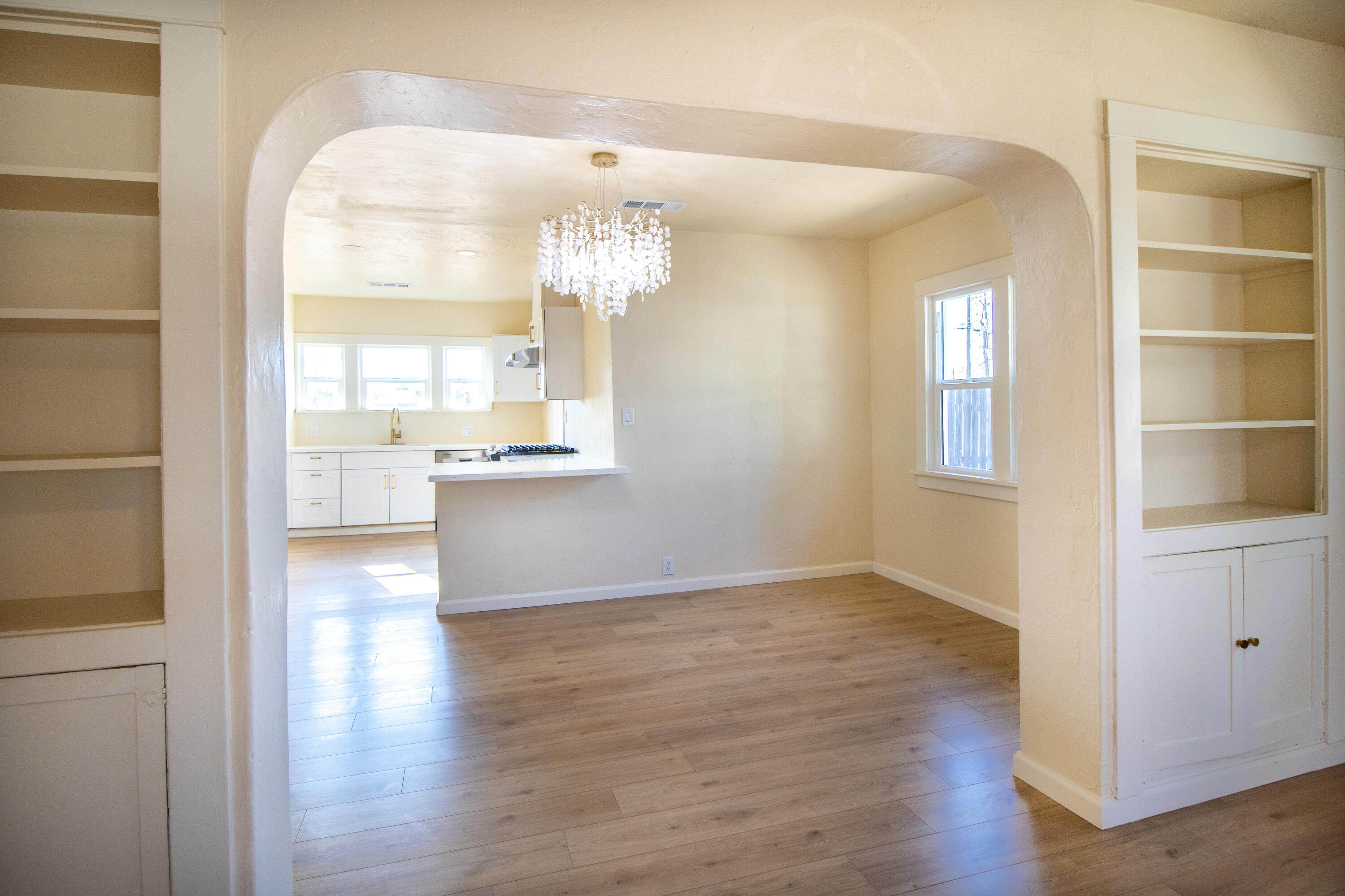 751 South R Street Tulare, CA 93274 - Photo 12 of 36 R St-08