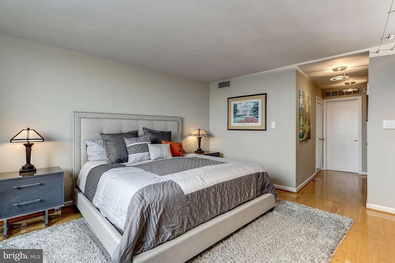 1101 South Arlington Ridge Road, Unit 913 Arlington, VA 22202 - Photo 6 of 39