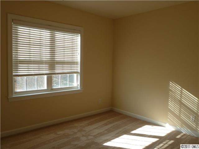 2019 Copperplate Road, Unit 111 Charlotte, NC 28262 - Photo 12 of 16 Gallery Image 12