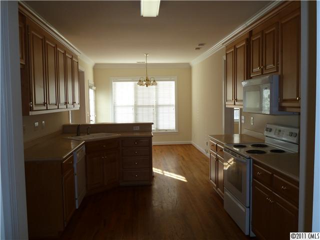 2019 Copperplate Road, Unit 111 Charlotte, NC 28262 - Photo 6 of 16 Gallery Image 6