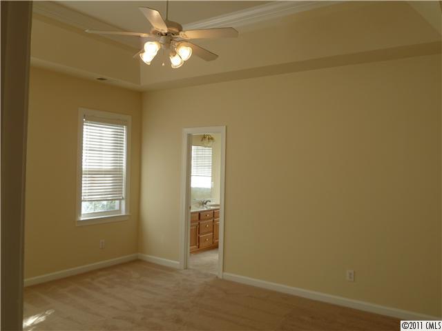 2019 Copperplate Road, Unit 111 Charlotte, NC 28262 - Photo 10 of 16 Gallery Image 10