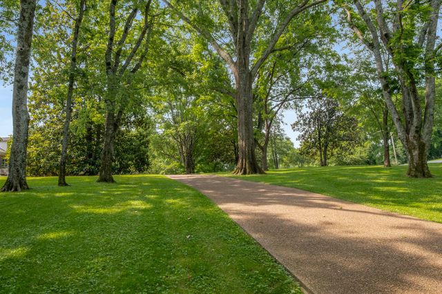 $3,999,500 | 140 Brook Hollow Road, Nashville, TN 37205