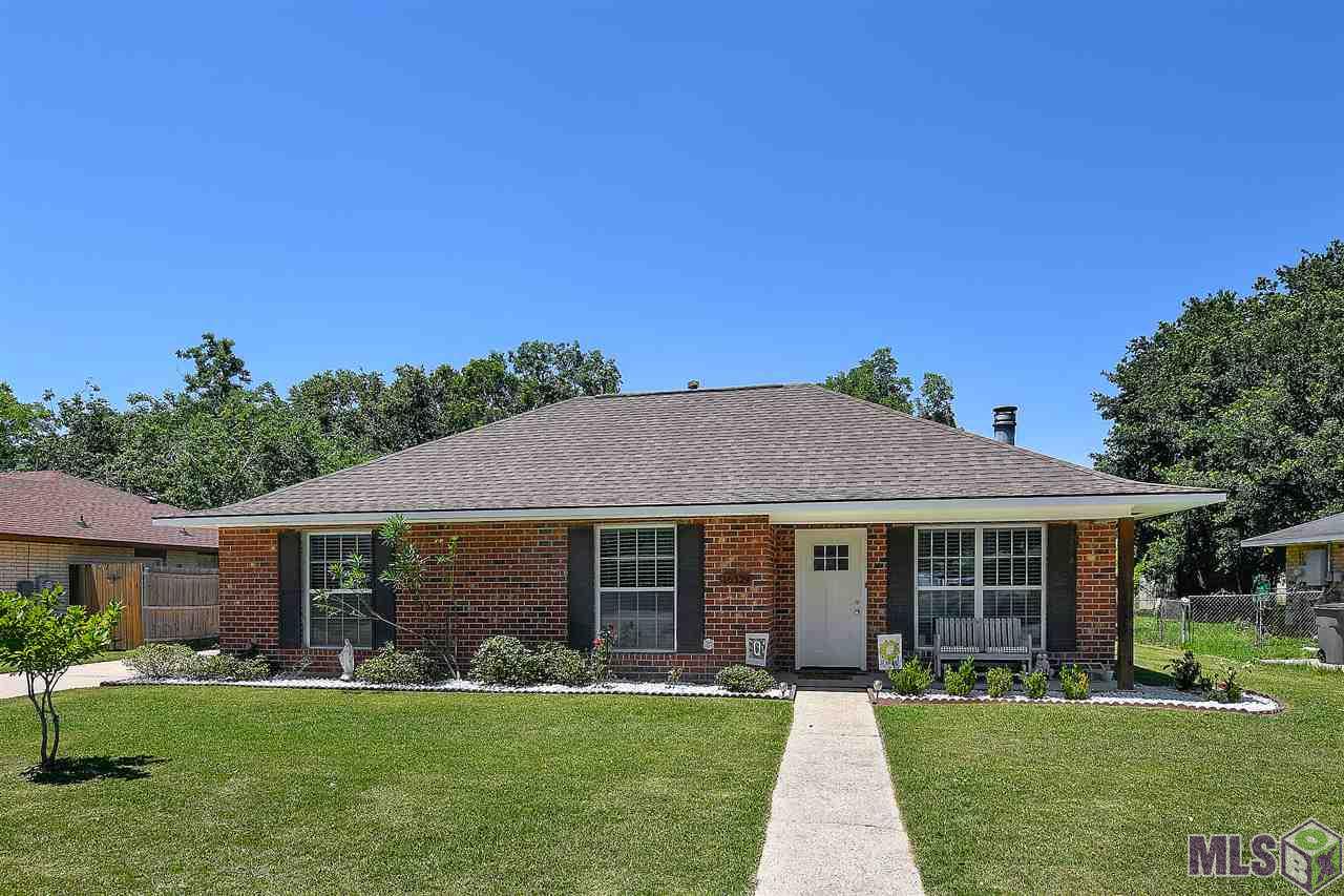 16329 Batavia Avenue Baton Rouge, LA 70817 - Photo 11 of 11 Front View