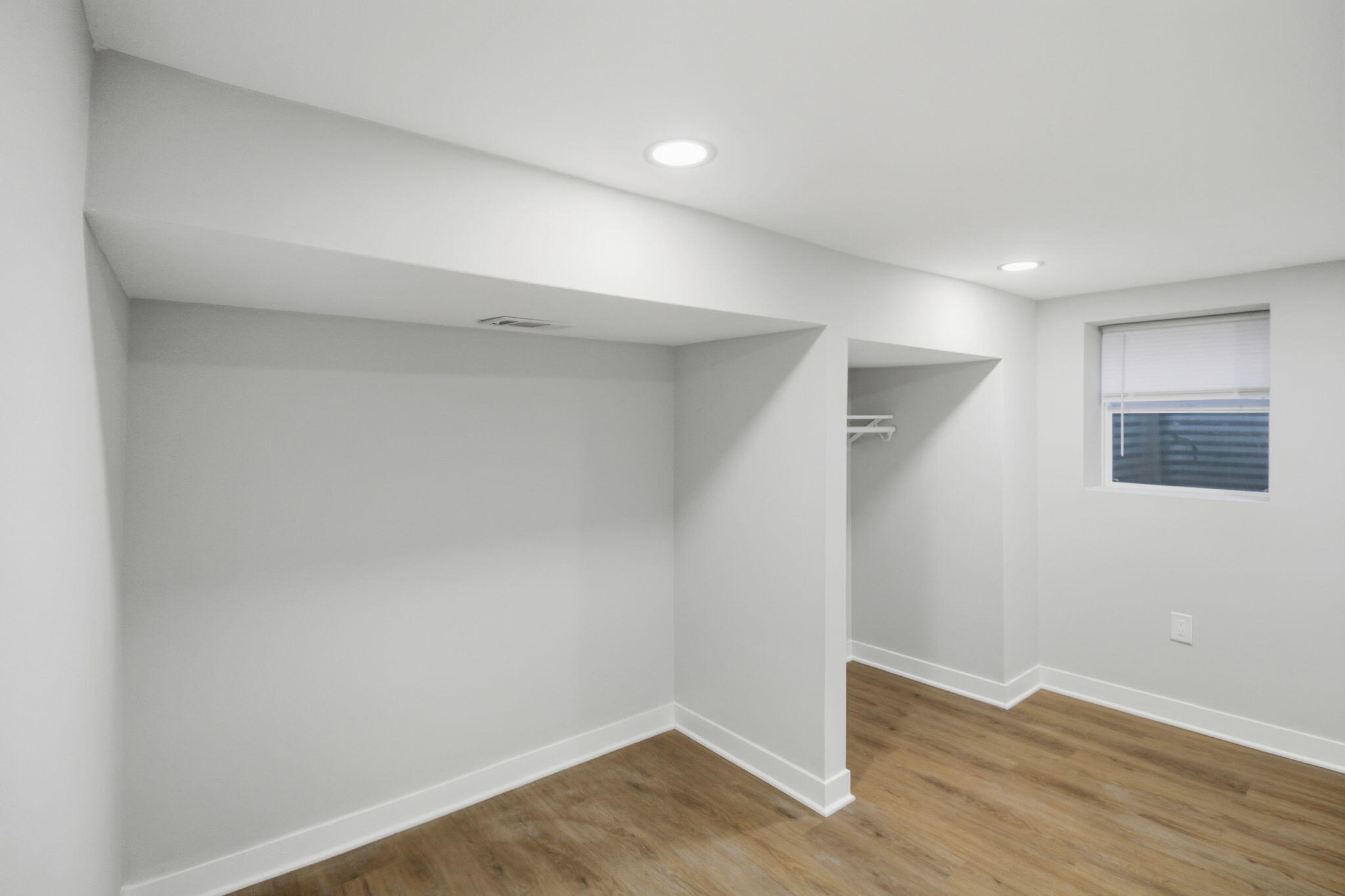 537 Harrison Street Gary, IN 46402 - Photo 21 of 24 a view of an empty room