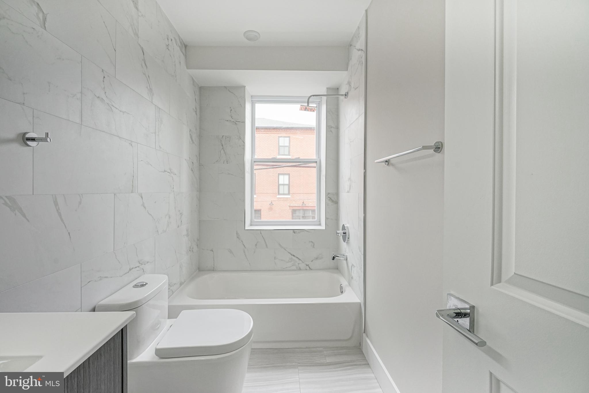 1070 North Front Street, Unit B Philadelphia, PA 19123 - Photo 10 of 13