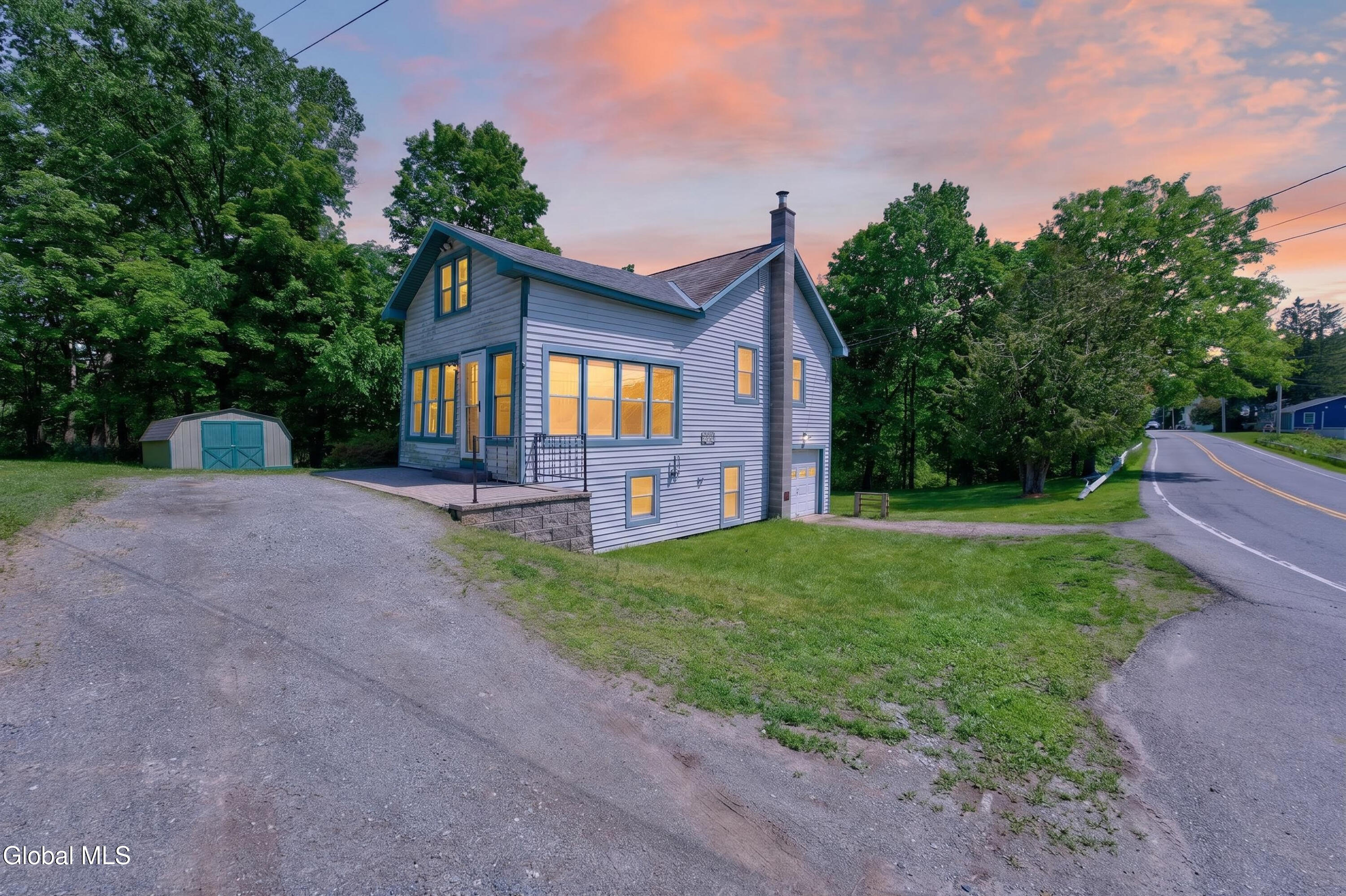 652 County Rte 49 Cossayuna, NY 12823 - Photo 9 of 54 0 Front 3twilight