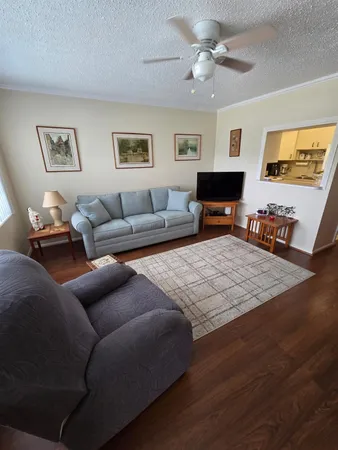 $90,000 | 111 Lyndhurst East, Unit 111, Deerfield Beach, FL 33442