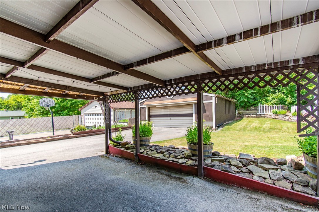 214 Reed Avenue Campbell, OH 44405 - Photo 46 of 47 Gallery Image 46
