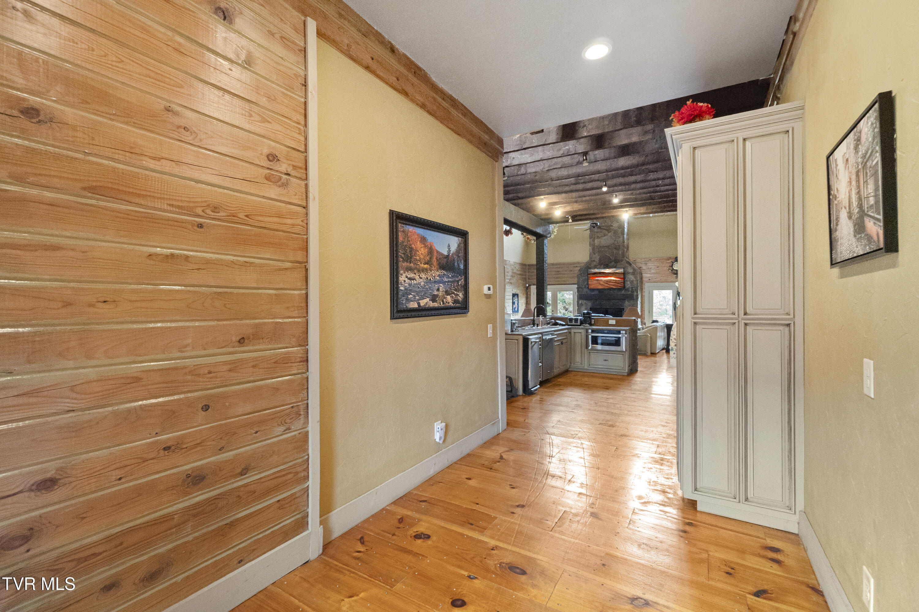 3101 Whitehouse Road Greeneville, TN 37745 - Photo 4 of 56 DSC09015