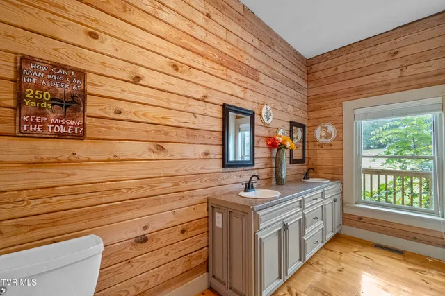 $790,000 | 3101 Whitehouse Road, Greeneville, TN 37745