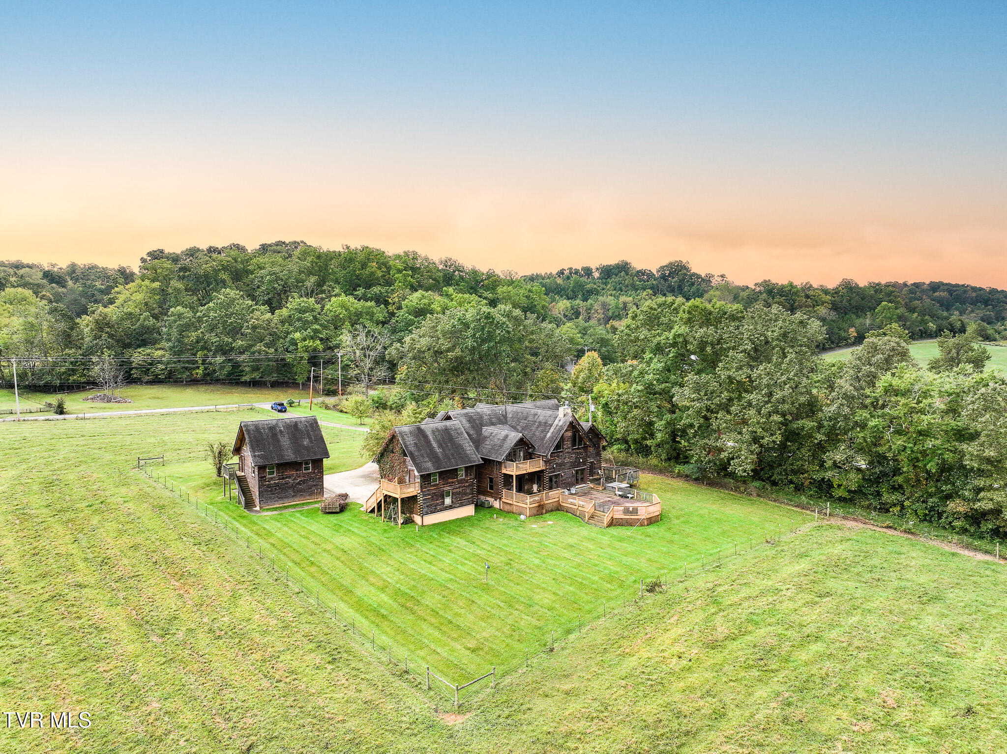 3101 Whitehouse Road Greeneville, TN 37745 - Photo 45 of 56 DJI_20251006133500_0494_D-Edit