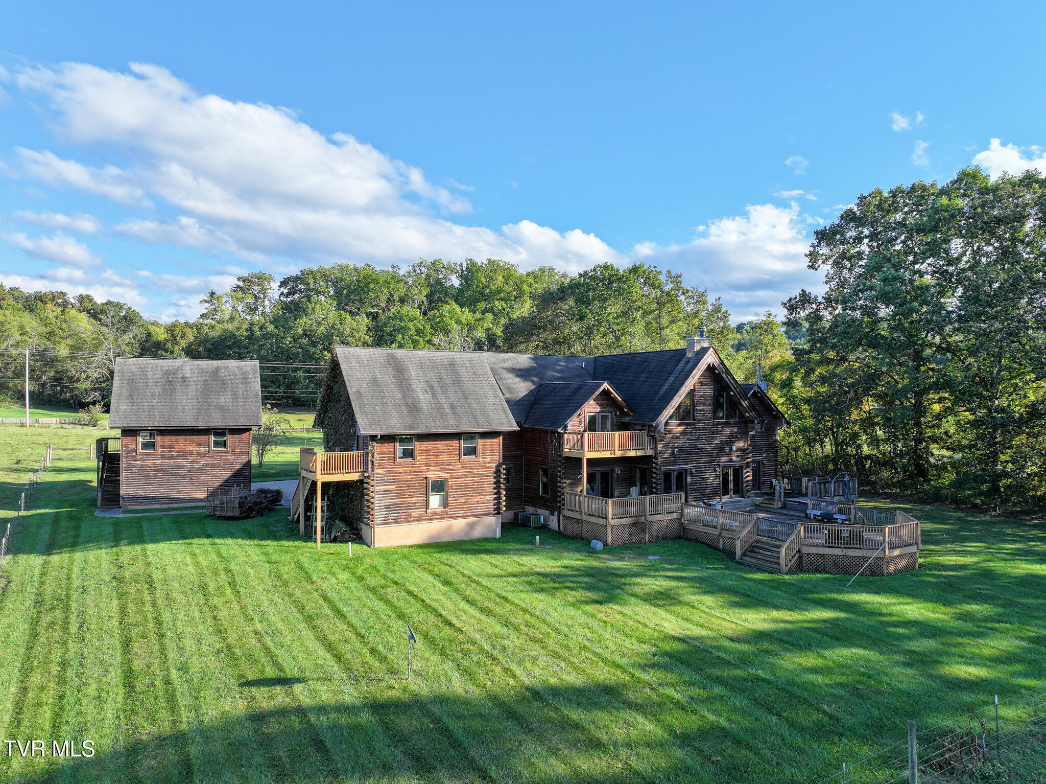 3101 Whitehouse Road Greeneville, TN 37745 - Photo 52 of 56 DJI_20251006193459_0520_D