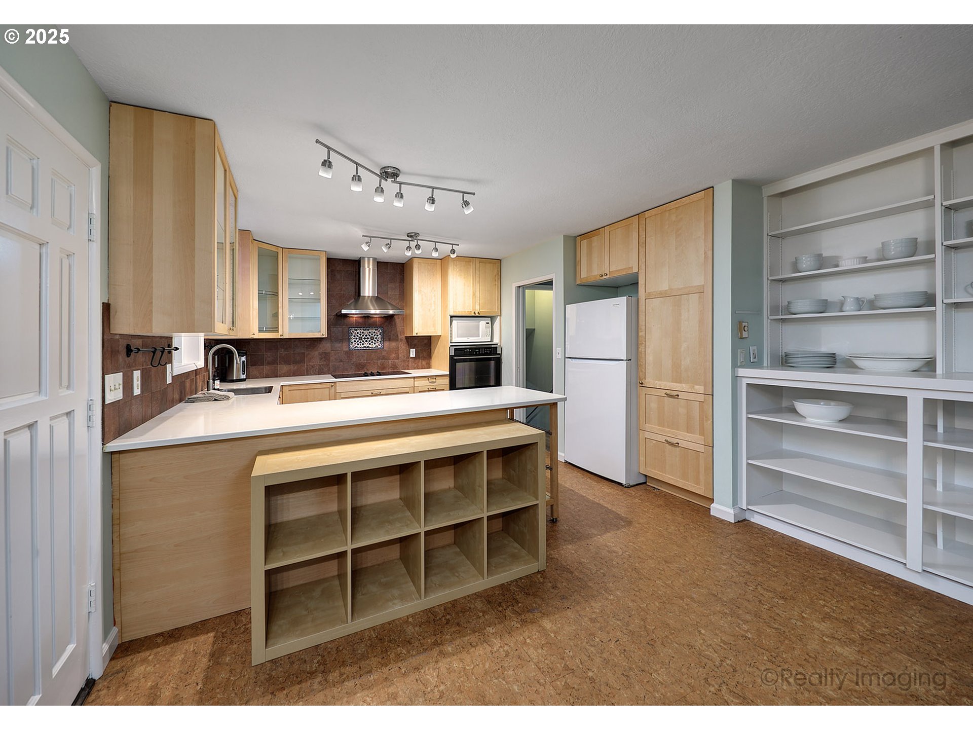 1124 Southwest Chestnut Drive Portland, OR 97219 - Photo 11 of 37 Kitchen
