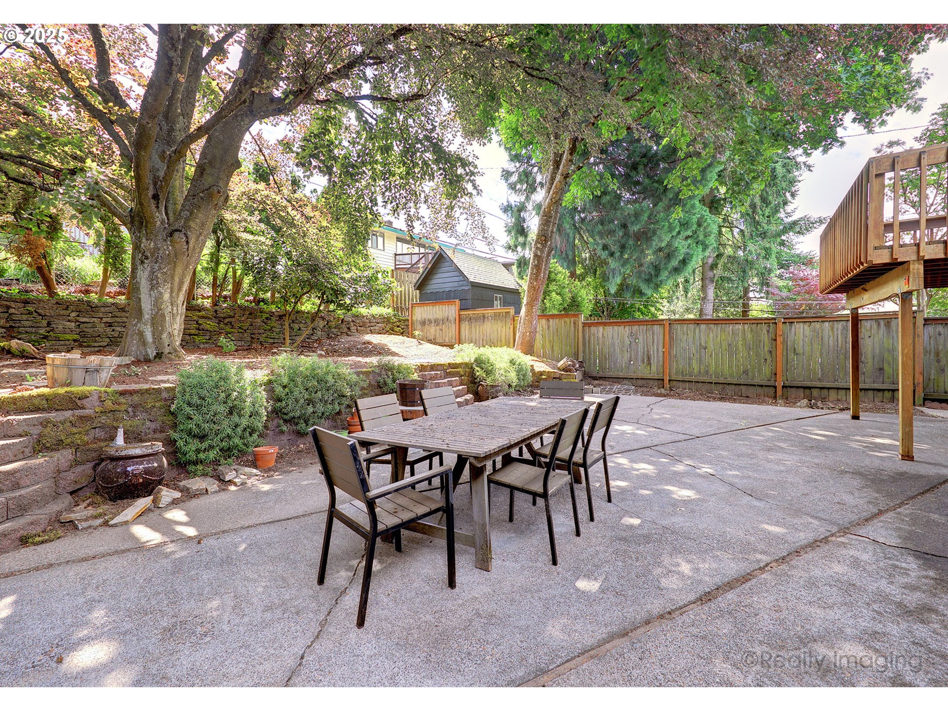 1124 Southwest Chestnut Drive Portland, OR 97219 - Photo 30 of 37 Patio