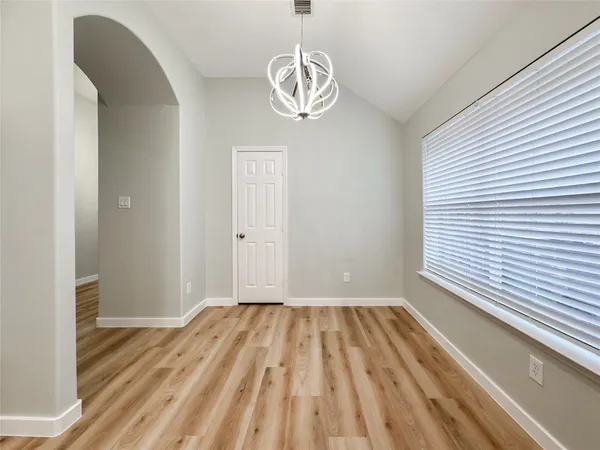 $414,800 | 27 Auburn Path Drive, The Woodlands, TX 77382