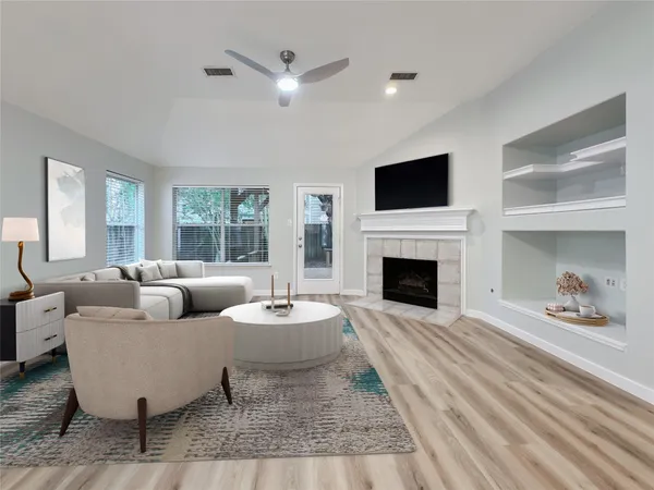 $414,800 | 27 Auburn Path Drive, The Woodlands, TX 77382