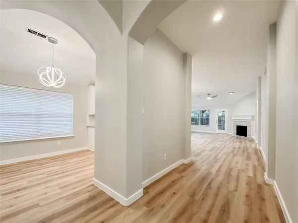 $414,800 | 27 Auburn Path Drive, The Woodlands, TX 77382