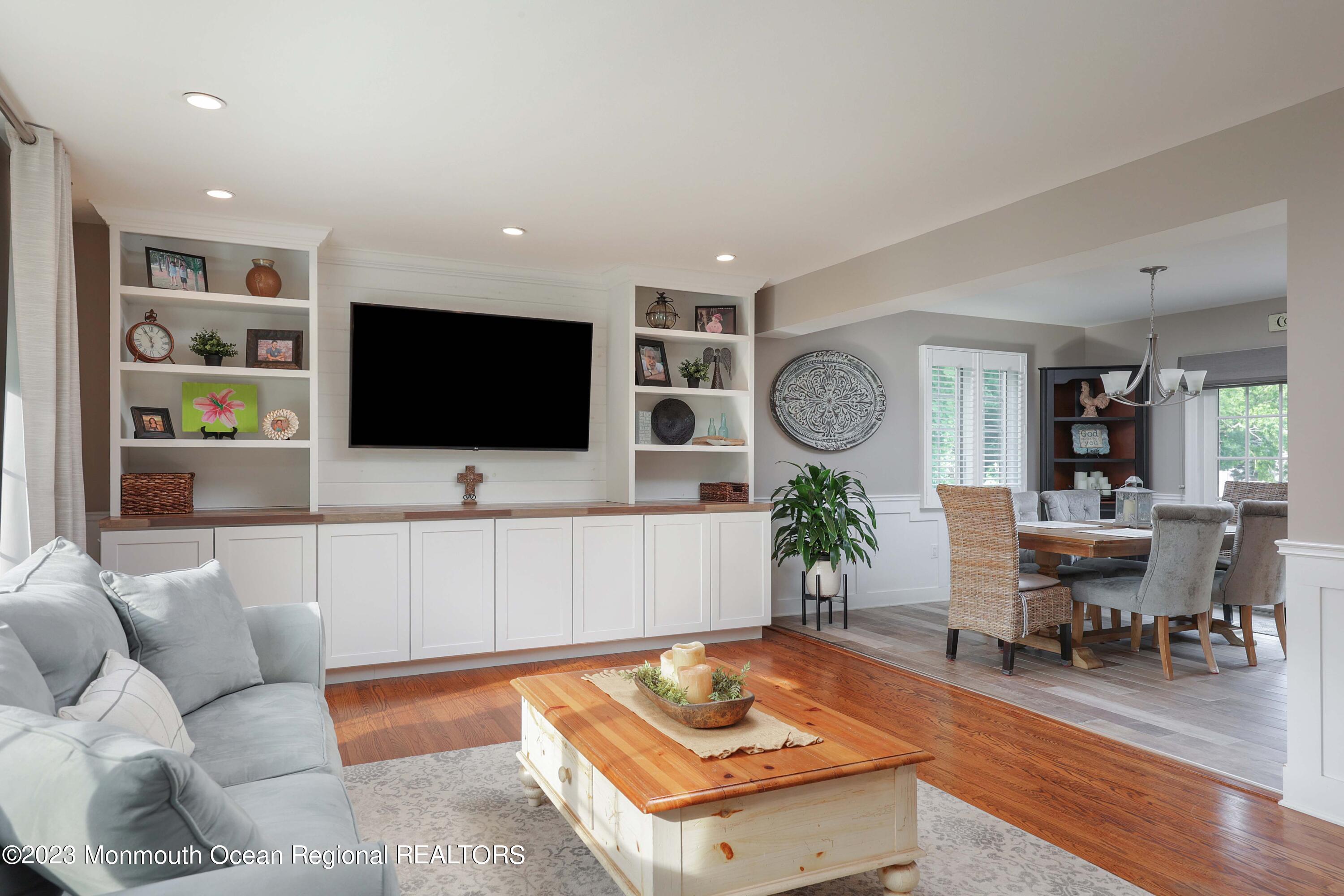 683 Hopping Road Belford, NJ 07718 - Photo 8 of 50 758A0905