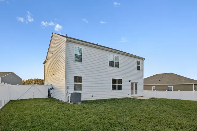 $419,500 | 275 Harris Lane, Baxter, TN 38544