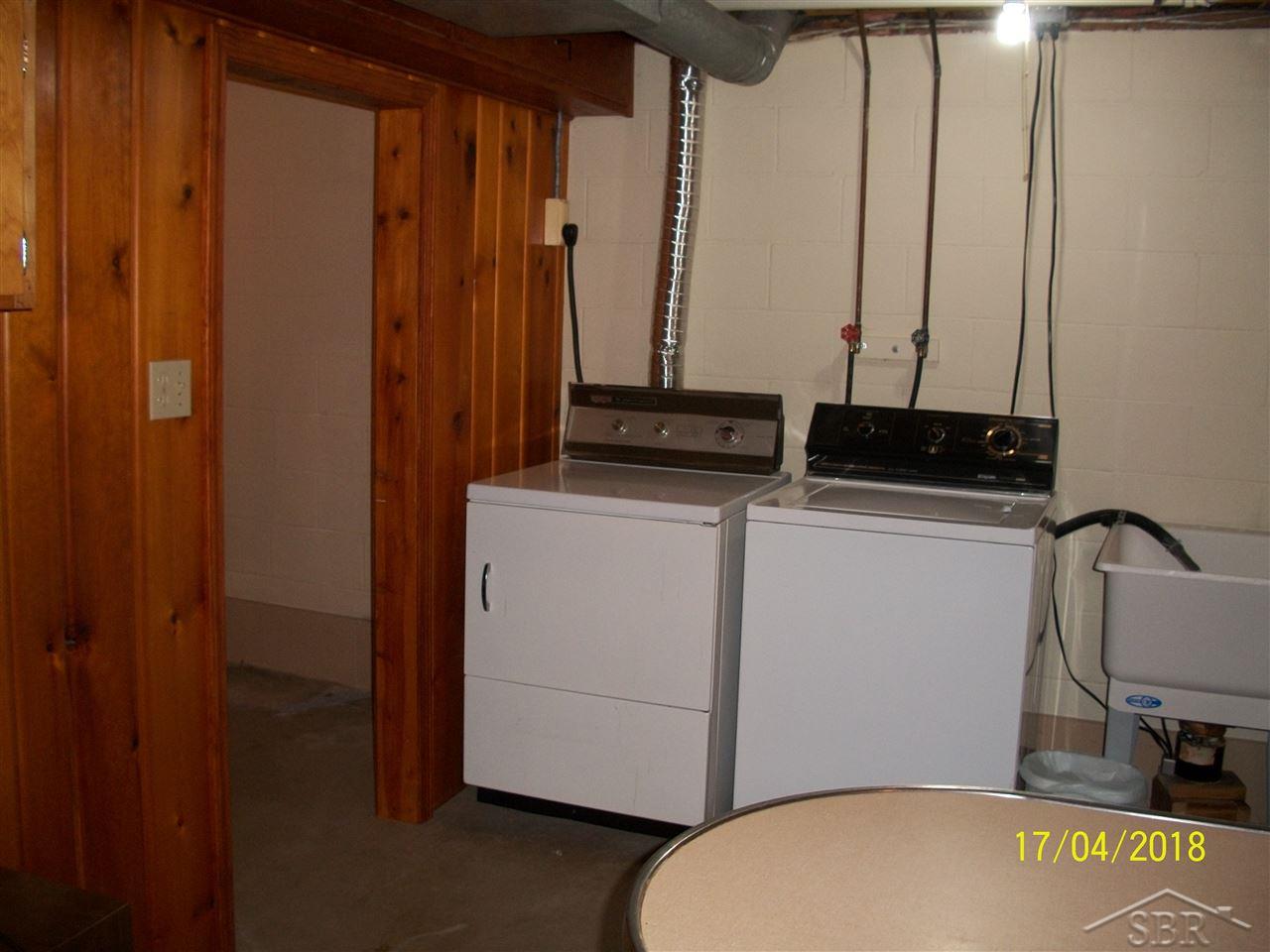 3810 North Thomas Road Freeland, MI 48623 - Photo 25 of 33 31345024-24.JPG