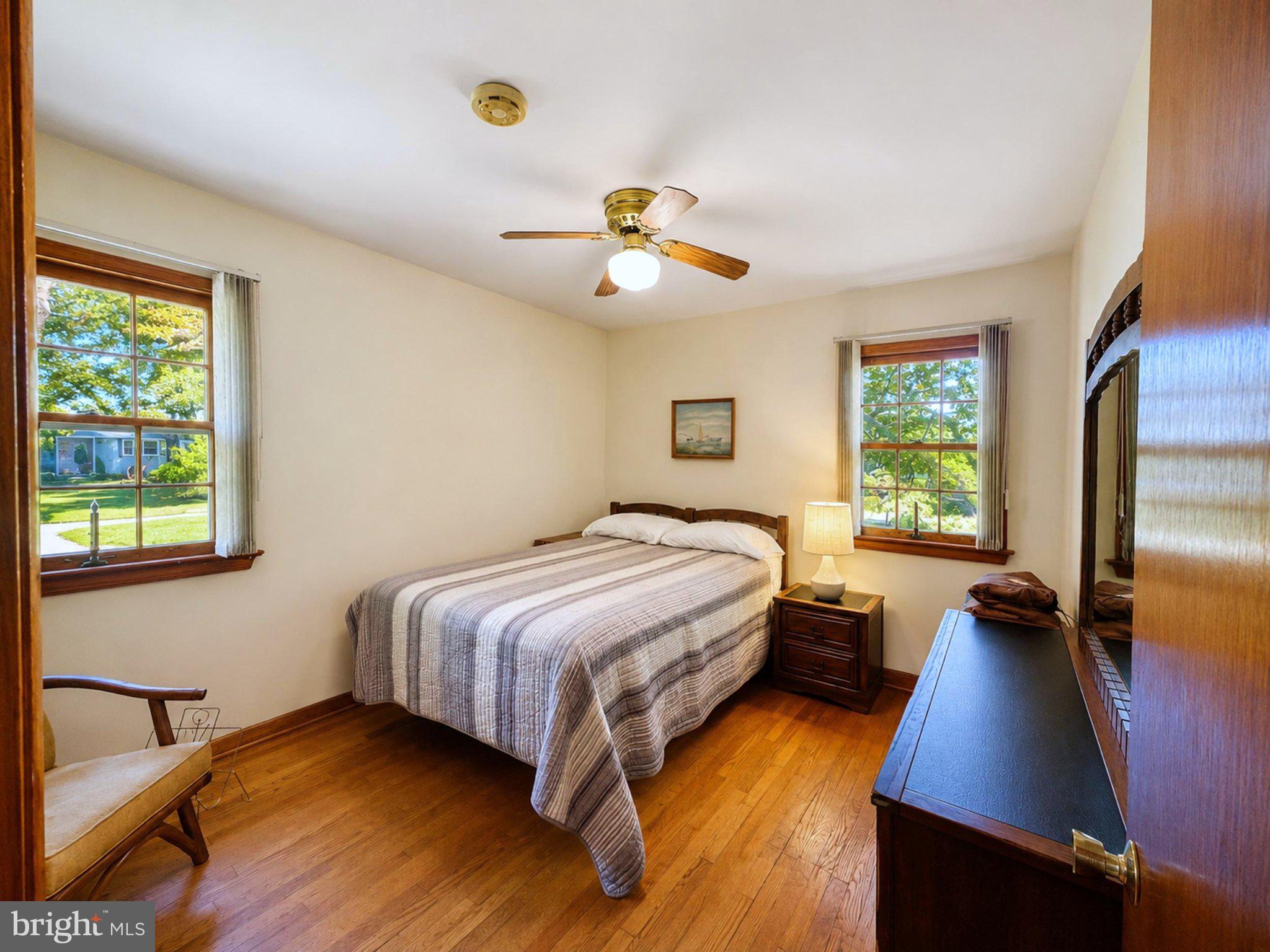 610 Beach Road White Stone, VA 22578 - Photo 10 of 23 Cozy retreat with natural light.