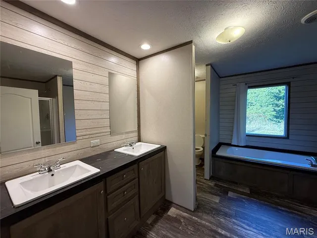 $177,000 | 15841 Nickel Drive, Phillipsburg, MO 65722