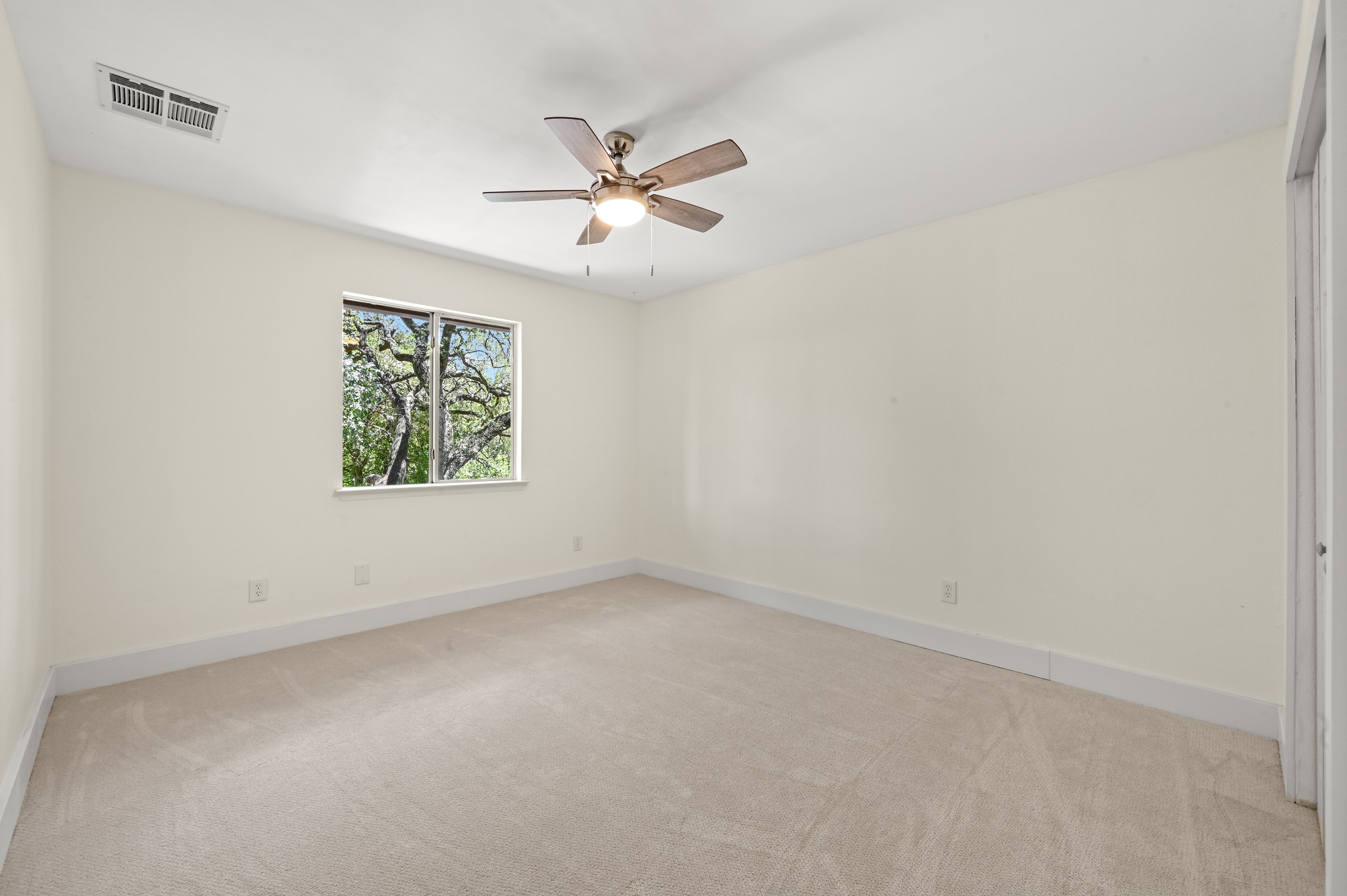 708 Shade Tree Drive Austin, TX 78748 - Photo 21 of 32 One of two perfectly sized secondary bedrooms upstairs.