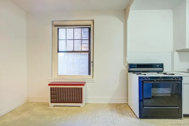 $569,000 | 109-14 Ascan Avenue, Unit 4J | Forest Hills