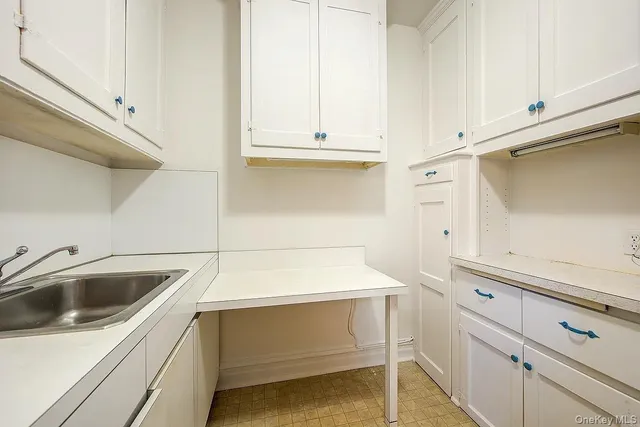 $569,000 | 109-14 Ascan Avenue, Unit 4J | Forest Hills