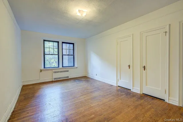 $569,000 | 109-14 Ascan Avenue, Unit 4J | Forest Hills