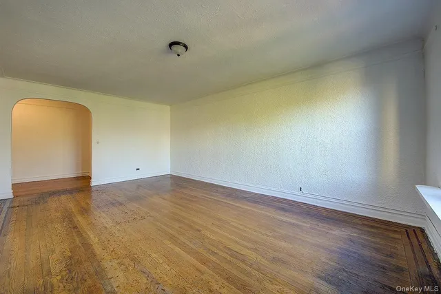 $569,000 | 109-14 Ascan Avenue, Unit 4J | Forest Hills