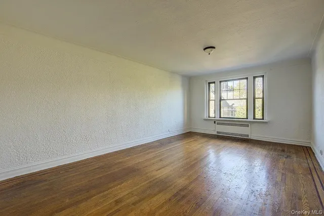 $569,000 | 109-14 Ascan Avenue, Unit 4J | Forest Hills