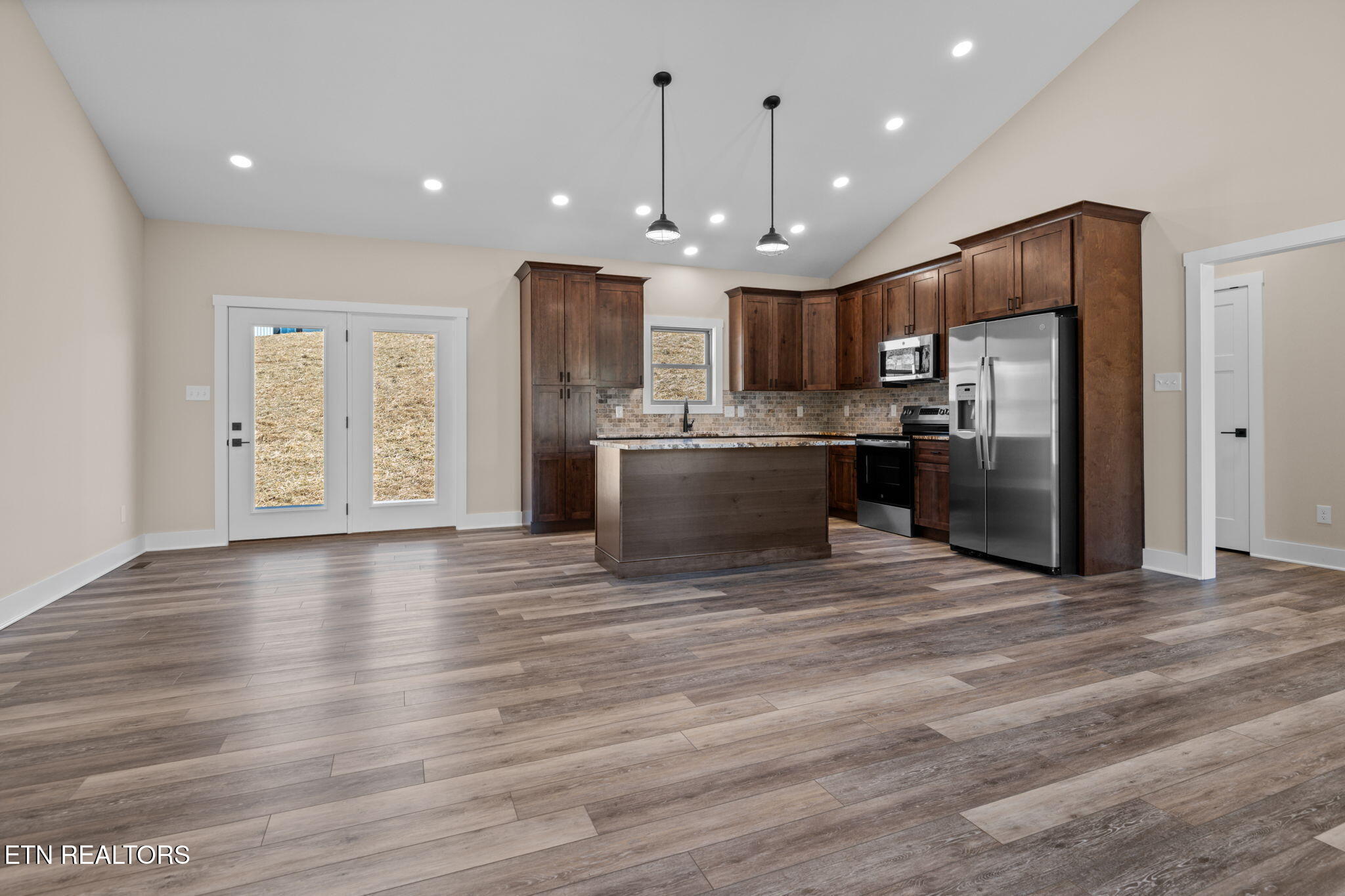 380 Hillvale Road Clinton, TN 37716 - Photo 8 of 29 1-web-or-mls-380 Hillvale-9431