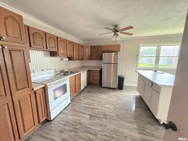 $114,000 | 1002 Elm Street, Marion, IL 62959